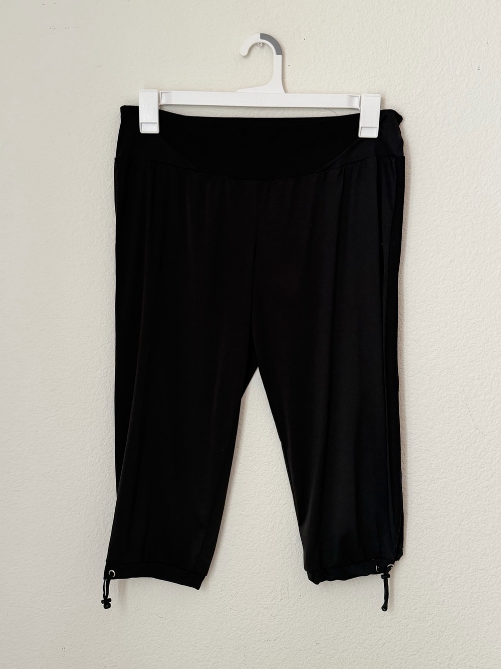 Puma Women’s Black Drawstring Capri Pants